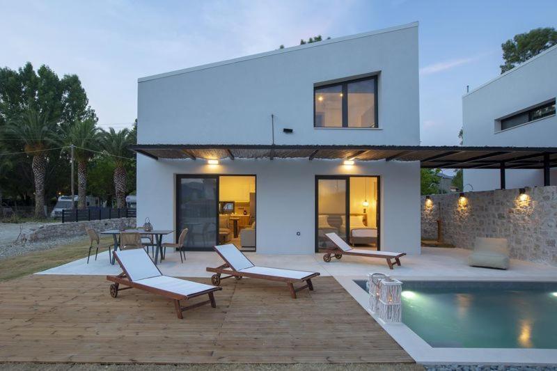 Seascape Villas Vassiliki - Beachfront Villas Экстерьер фото