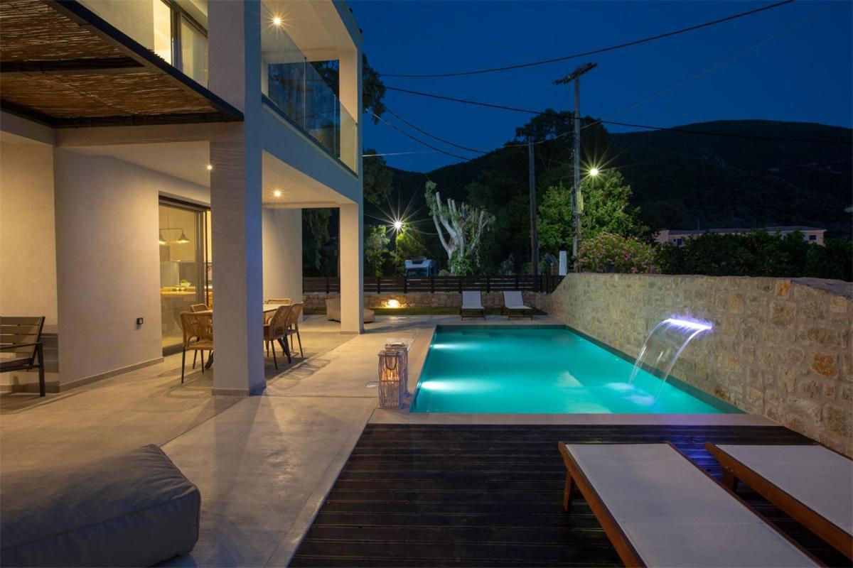 Seascape Villas Vassiliki - Beachfront Villas Экстерьер фото