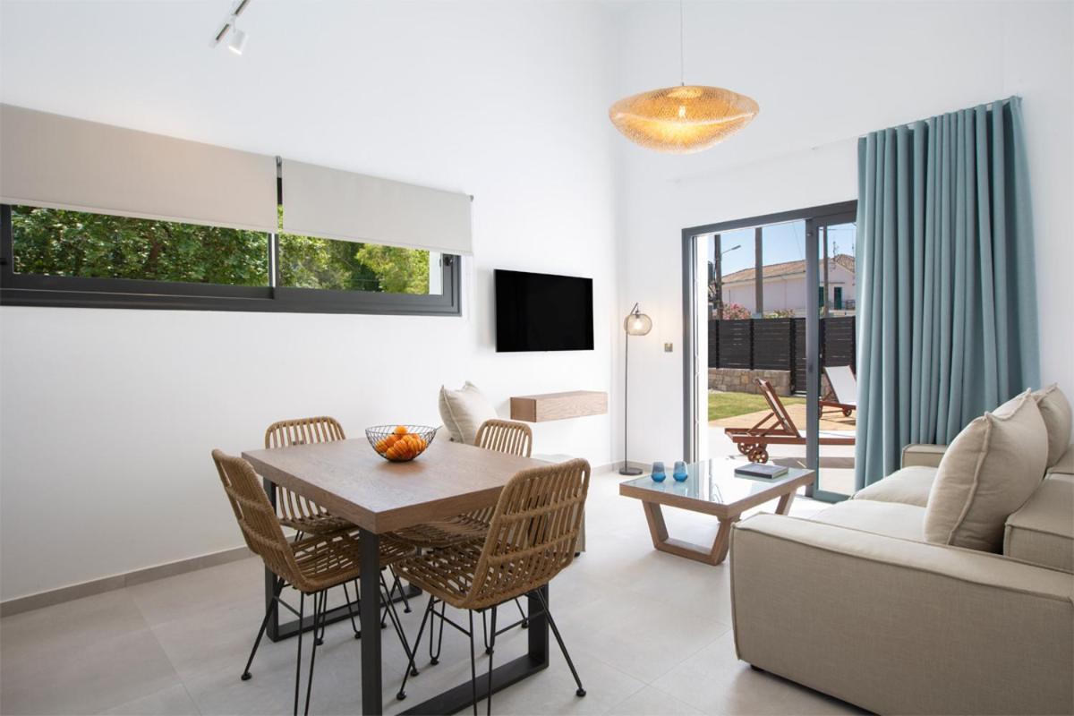 Seascape Villas Vassiliki - Beachfront Villas Экстерьер фото