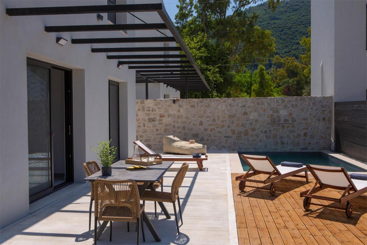 Seascape Villas Vassiliki - Beachfront Villas Экстерьер фото