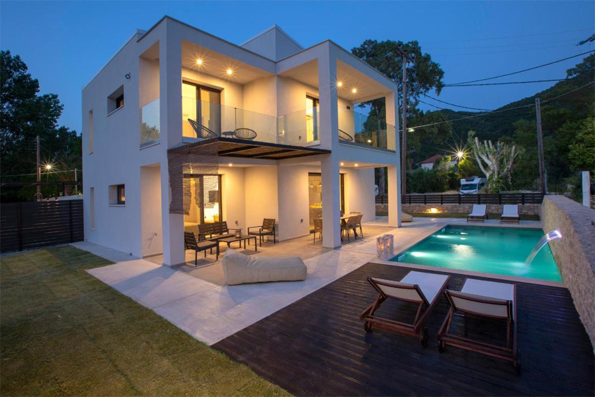Seascape Villas Vassiliki - Beachfront Villas Экстерьер фото